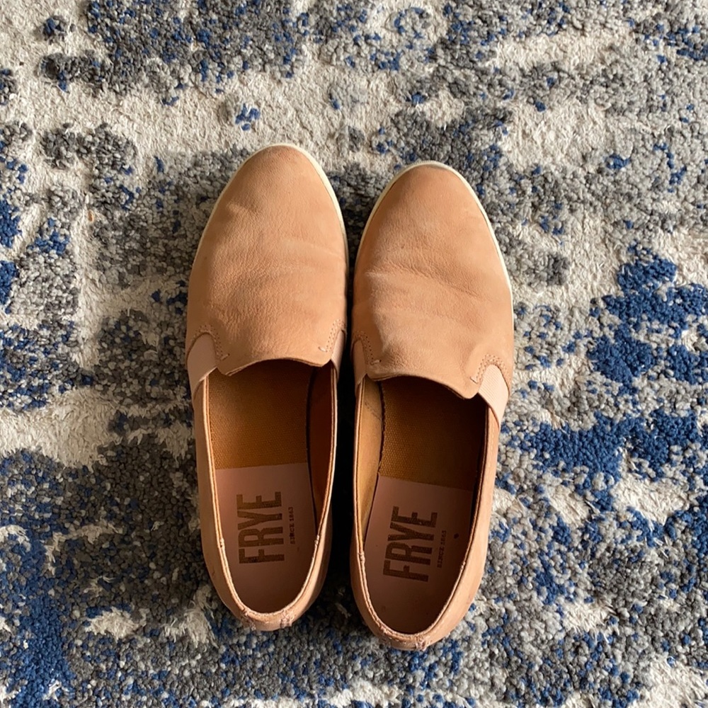 Frye Lisa Slip-on Blush
